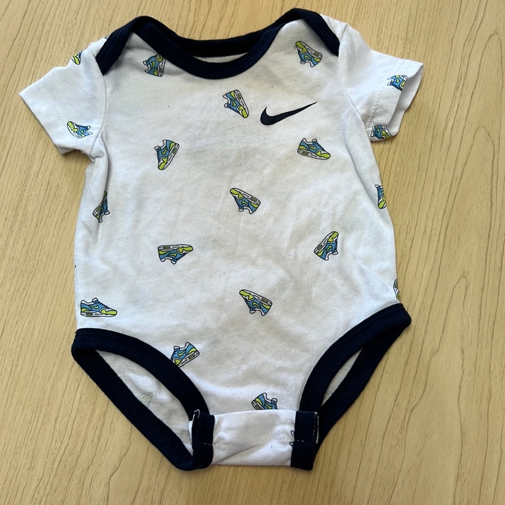 Baby boys Nike‎ onesie